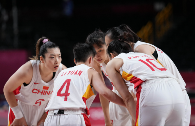 北京女篮64-69浙江女篮