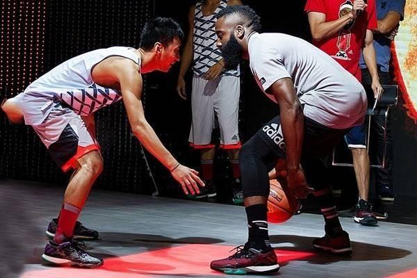 NBA球员的球鞋