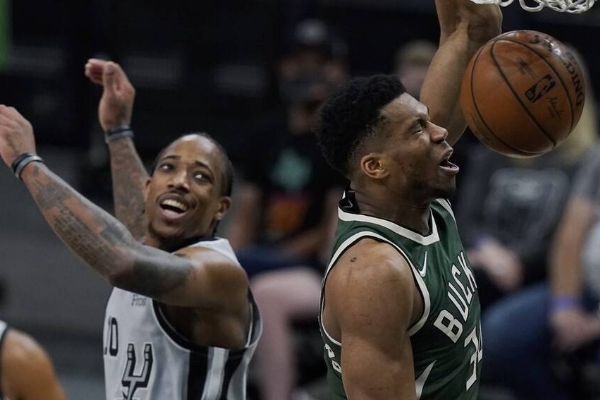 NBA的一场常规赛将在雄鹿与马刺之间展开