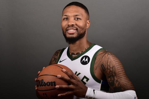前<a href=https://www.wuyouliuxue.com/lanqiu/ target=_blank class=infotextkey>NBA</a>球员詹宁斯