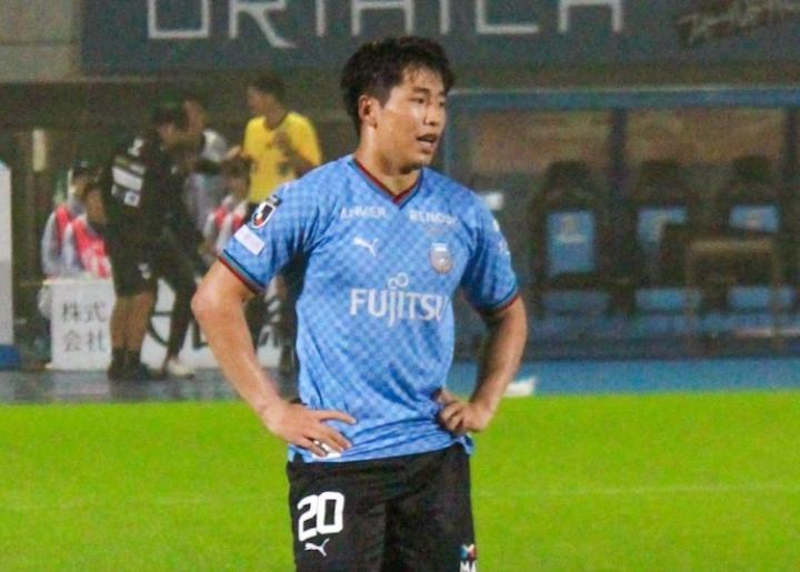 山田新